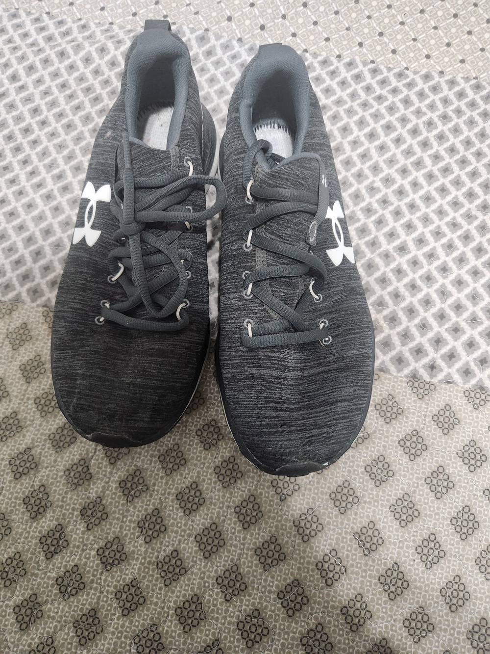 Under Armour Women Charcoal Black Knit Athletic Sneakers